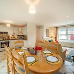 4 Bed In Portnoo Oc-ii16953 Holiday home Clooney (Donegal)