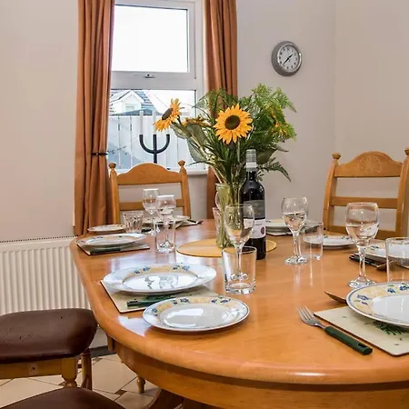 Сasa de vacaciones 4 Bed In Portnoo Oc-ii16953